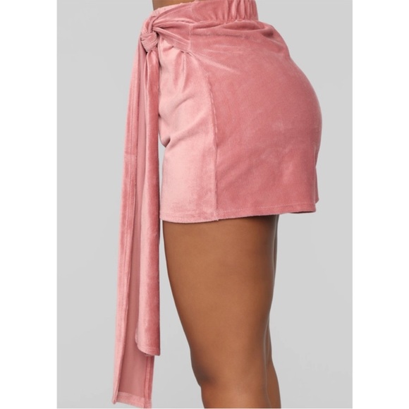 ◾️3/$25 Fashion Nova Coolin Corduroy Short Set - Picture 8 of 11